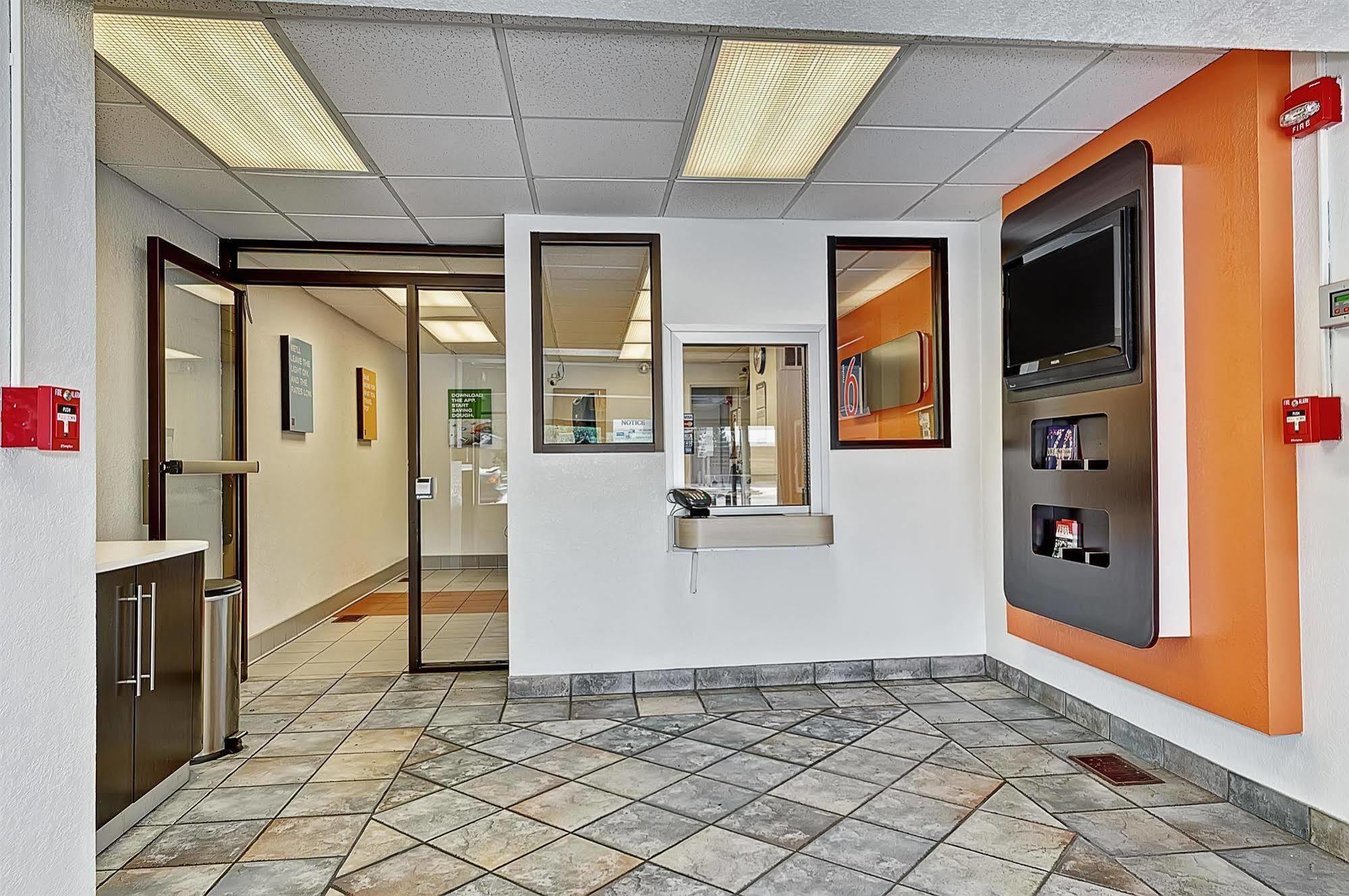 Motel 6-Villa Park, Il - Chicago West Eksteriør bilde